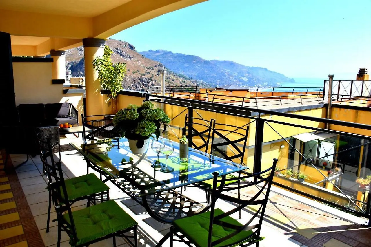 Taormina Sunny Apartment - Taormina Holidays 0*,  Италия